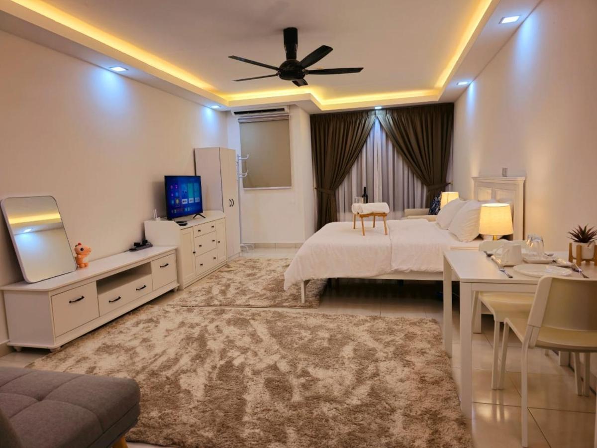1 Dream Home @ Tiara Imperio Studio 外国4星级酒店风格与浪漫环境 Bangi Ngoại thất bức ảnh