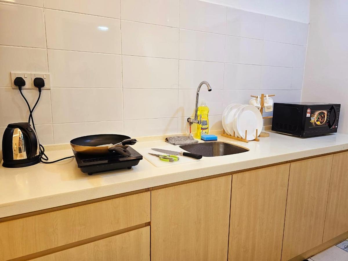 1 Dream Home @ Tiara Imperio Studio 外国4星级酒店风格与浪漫环境 Bangi Ngoại thất bức ảnh
